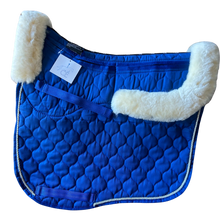 Full rolled edge lambskin dressage square
