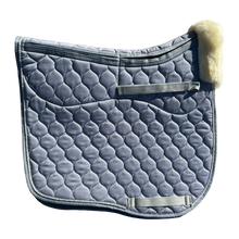 Lambskin dressage square